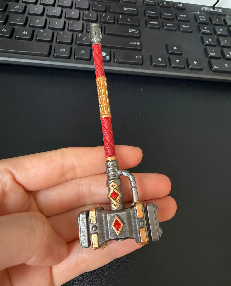 【PRE-ORDER】Premium Painted Hammer Weapon For joytoy Warhammer 40k Figure
