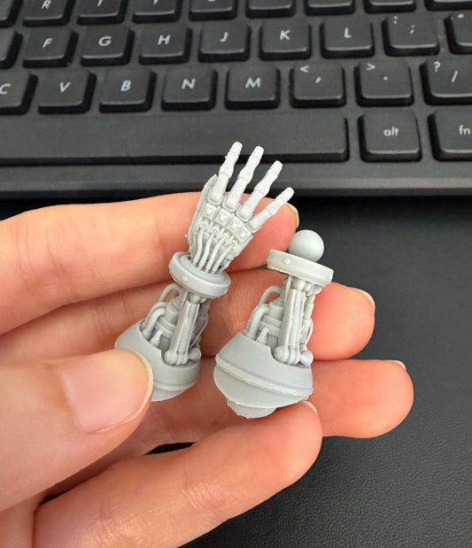 Unpainted Kit Forearm