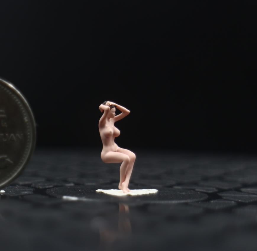 【PRE-ORDER】Painted 1/64 Sitting Miniature Figure Diorama For Sand Scene Decor Car Model Toy