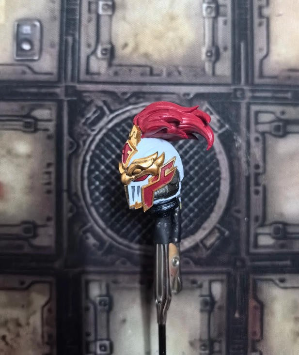 【PRE-ORDER】Painted White Scar Head Sculpt Helmet Model For DIY joytoy warhammer 3.0 Action Figure