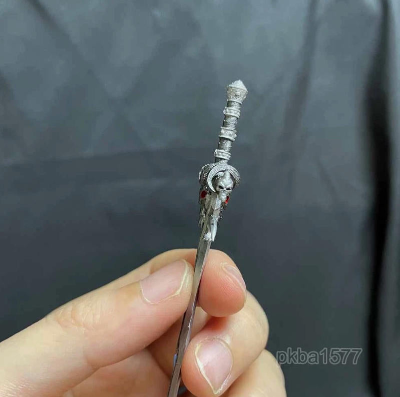 Hand-painted 1/12 Frostmourne Sword Weapon Model For DIY 6" Action Figure