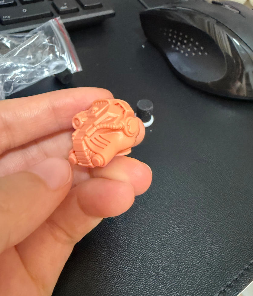 Unpainted Resin Helmet Man Head Sculpt For Joytoy Warhammer 40k Figure