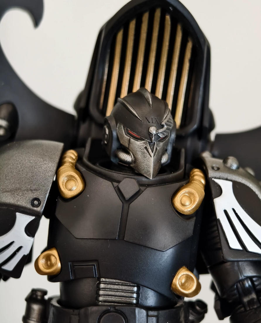 PRE‑ORDER Premium Painted Male Helmet Head Sculpt for JoyToy Warhammer 40K Raven Guard Figure