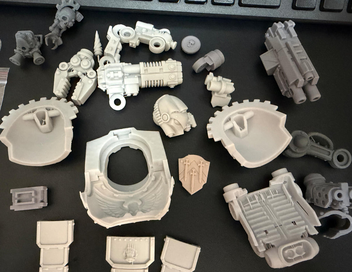 Pre-order Unpainted Kits for joytoy Warhammer Iron Hands Terminator